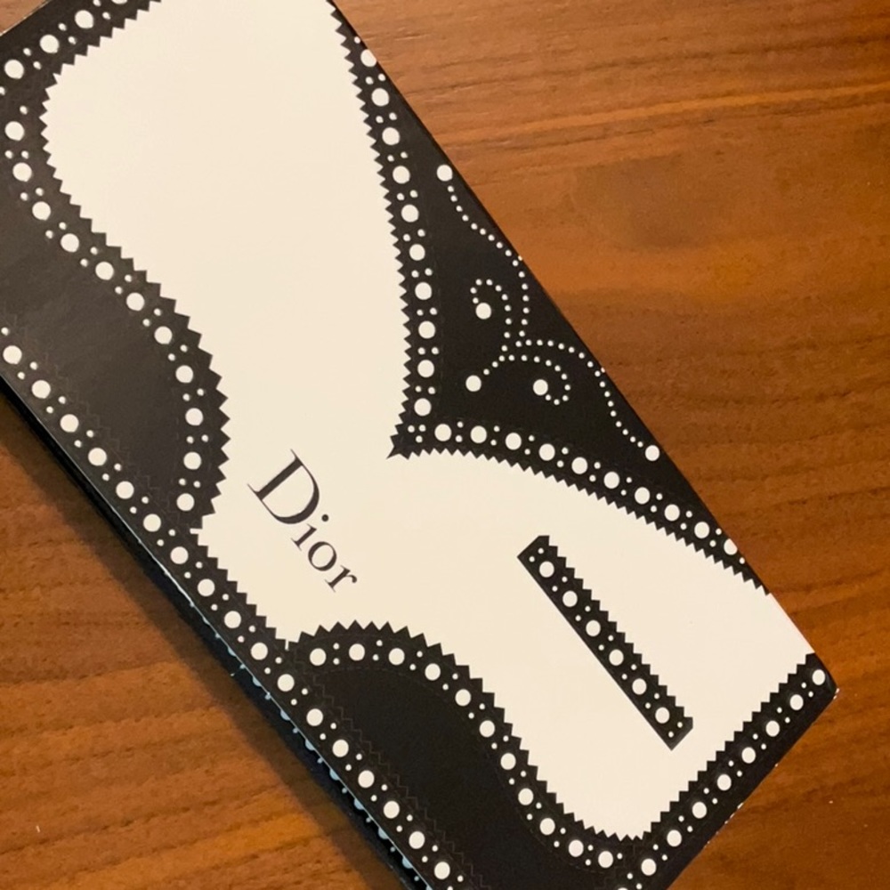 DIOR catalogue 2004